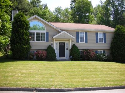 16 Stonehouse Ln, Worcester, MA, 01609