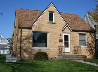 3151 S 17th St, Milwaukee, WI 53215