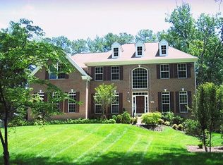 1527 Brookhaven Dr, Mc Lean, VA 22101