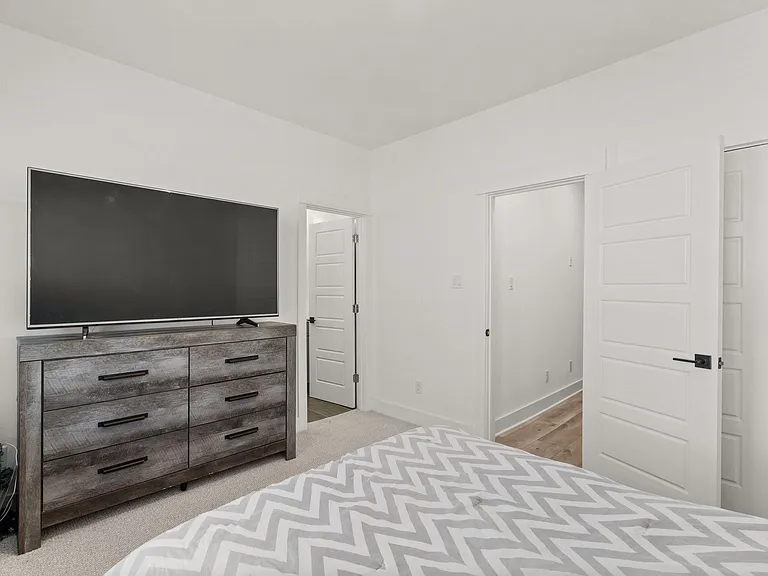 2928 Stevens St — Photo 20
