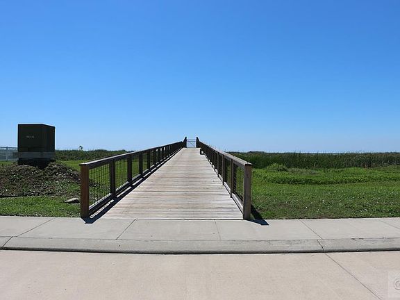 3rd image of 21 Grand Beach Blvd