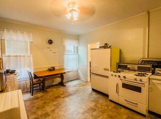 28 Pulaski St APT 1, Amsterdam, NY 12010