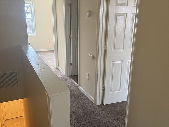 5th image of 1008 Clifton Ave APT B