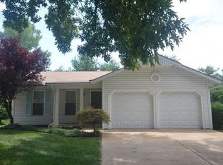 12142 Sage Glen Ct, Maryland Heights, MO