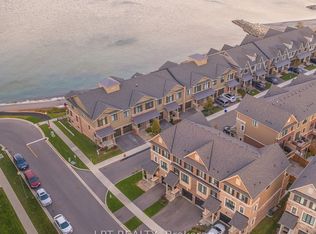 16 Place Polonaise Dr, Grimsby, ON L3M 0H2
