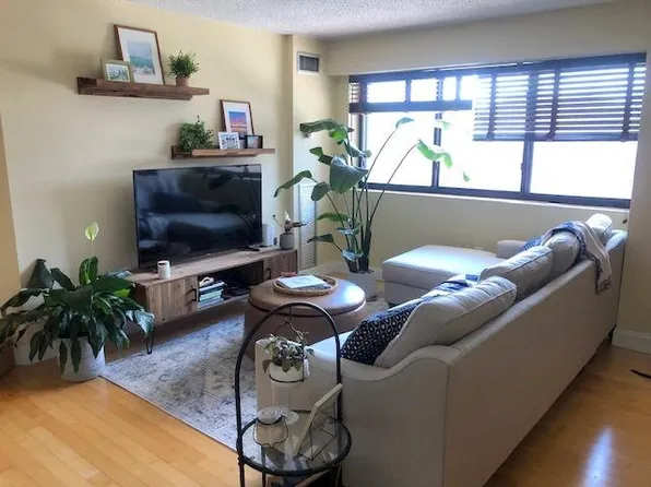 15 N Beacon St, Allston, MA