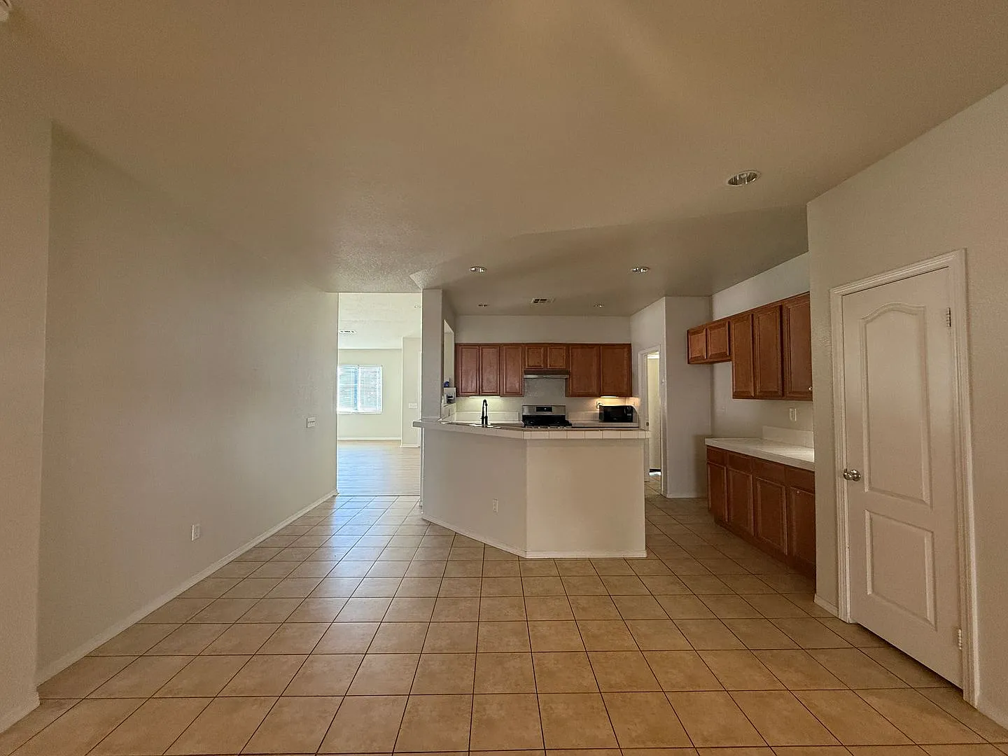 Available August 1! Lancaster 3 bed 2 bath — Photo 4