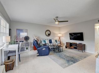 899 Flanders S, Delray Beach, FL 33484