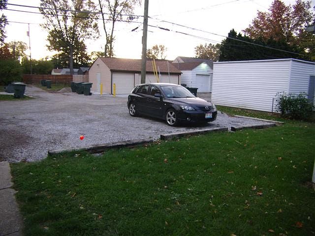 2nd image of 3174 Indianola Ave APT B