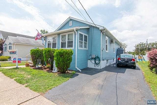 1st image of 7-02 Christie Pl