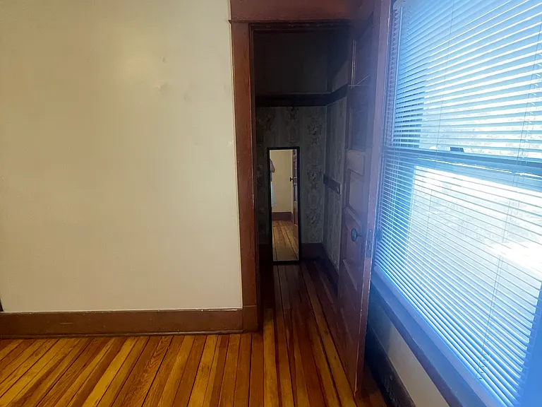 3351 S 48th St — Photo 24