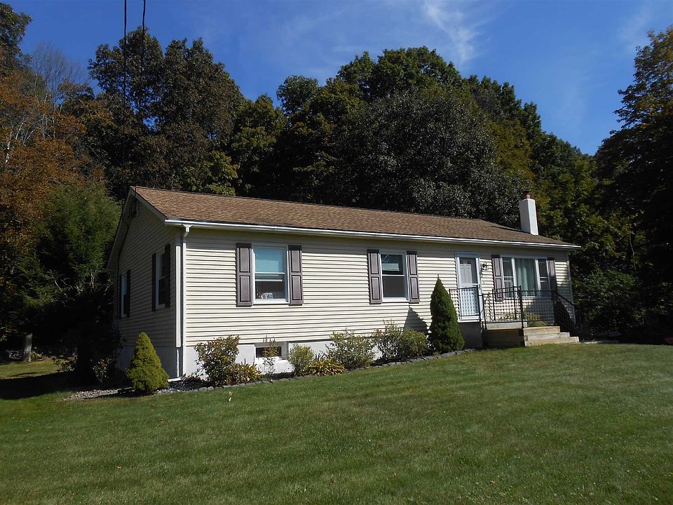 1st image of 562 N Quaker Ln