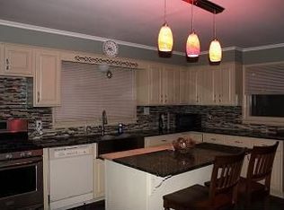 501 S Walnut St, Pinckneyville, IL 62274