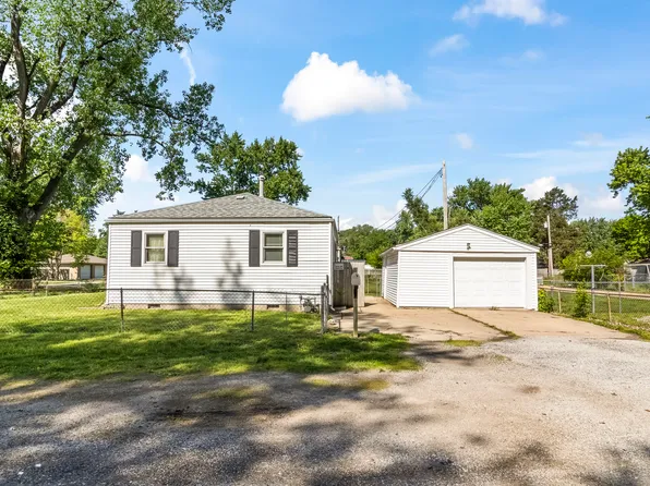 2049 E Hamilton Ave, Springfield, IL 62702