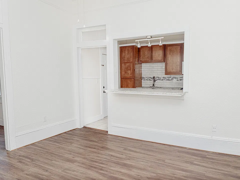 1614 Avenue M 1/2