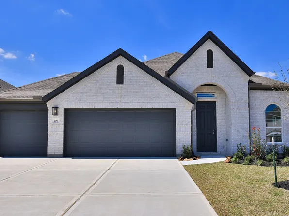 209 Cross Gable Ln, Dayton, TX 77535
