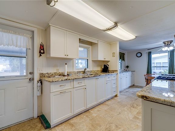 5th image of 4777 Sandpiper Dr