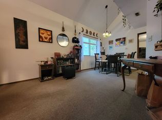 920 Maine St #8, Lawrence, KS 66044