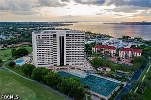 5260 S Landings Dr APT 709