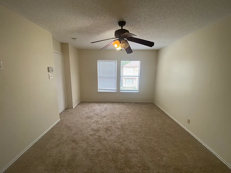 8802 Bridgefield — Photo 27