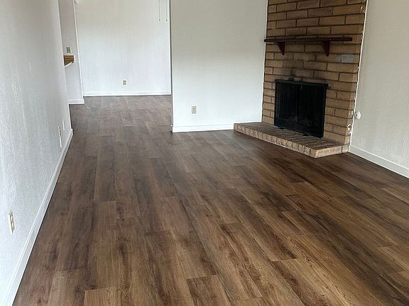 2nd image of 7761-7763 Pompei Ct