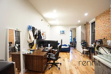 Rented by Rennit Inc.