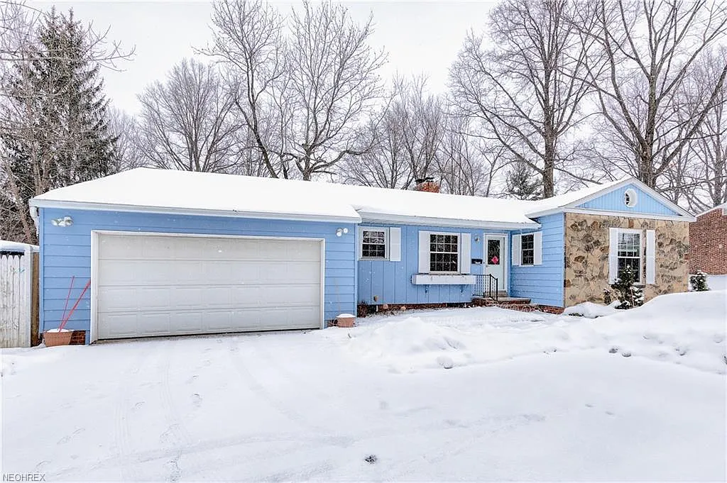 23529 Bryden Rd photo 1