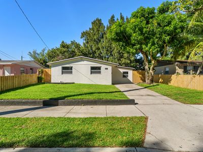 4903 Pinewood Avenue, West Palm Beach, FL, 33407