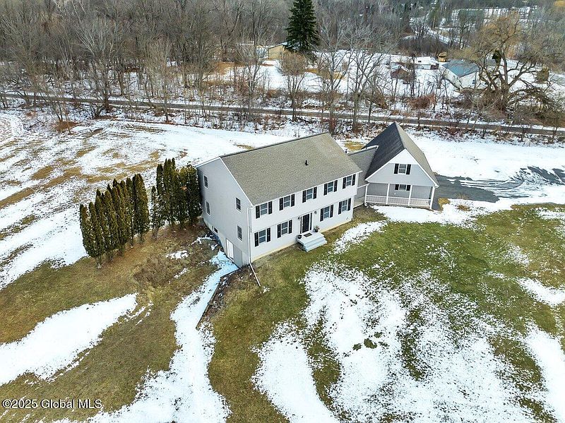2nd image of 467 Knickerbocker Road
