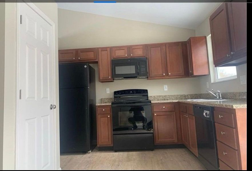 2nd image of 966 Wermeling Ln