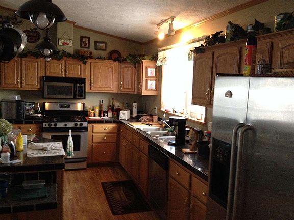 2nd image of 137 Church St