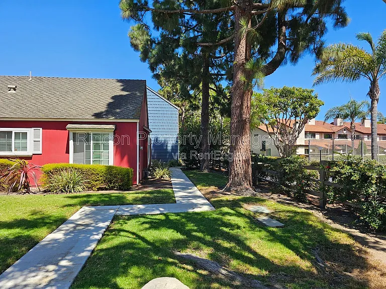 2632 Captains Ave — Photo 2