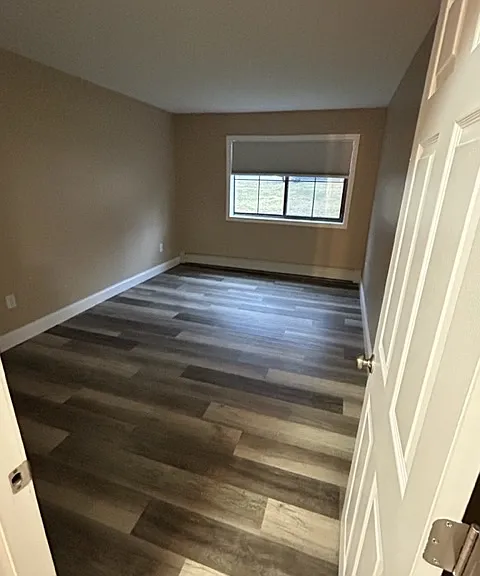 36 English Village Rd — Photo 2