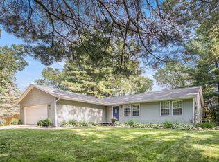 11215 W Harlow Rd, Greenville, MI 48838