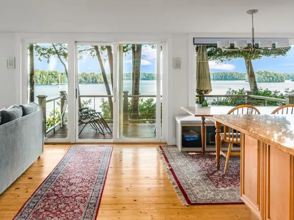 210 Fields Farm Road, Charlotte, VT 05445