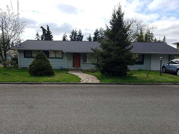 Tree in front was recently taken down