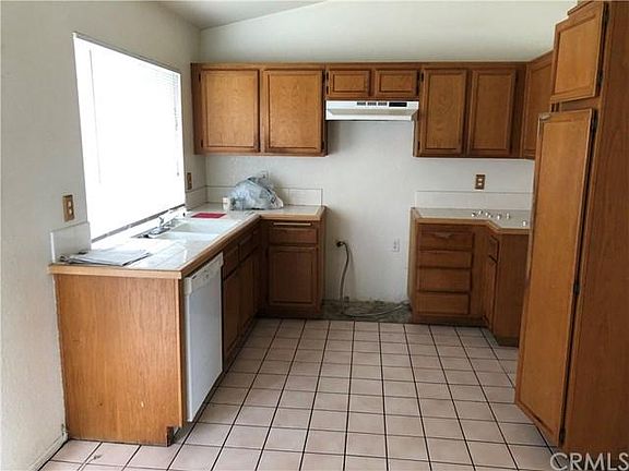 3rd image of 4564 Carmelina St