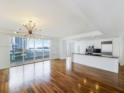 901 Brickell Key Blvd APT 607, Miami, FL, 33131