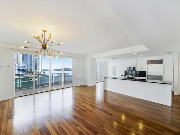 901 Brickell Key Blvd APT 607, Miami, FL 33131