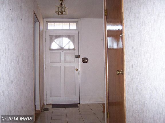 2nd image of 301 Scotts Manor Dr
