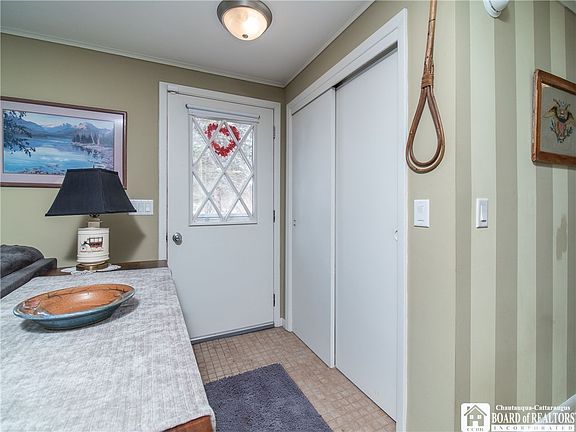 3rd image of 2828 Heineman Rd