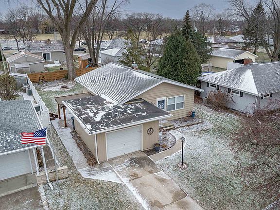 3rd image of 456 E McWilliams St