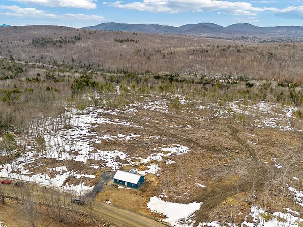 55 Emery Road, Starks, ME 04911