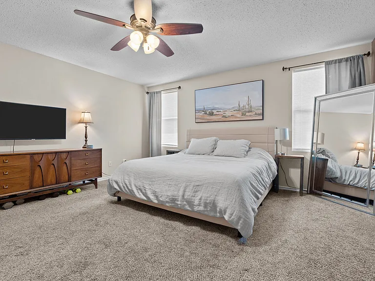1708 Sierra Meadow Ln — Photo 10