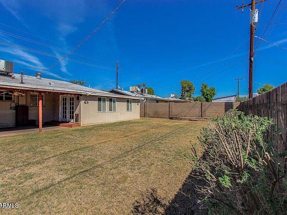 3rd image of 2213 E Campbell Ave
