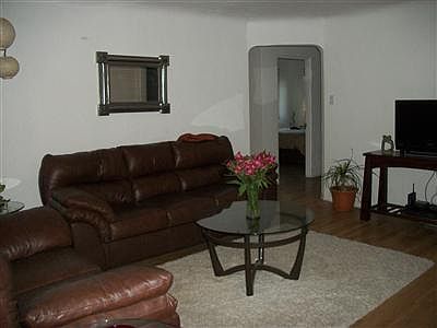 697038_01_02172015