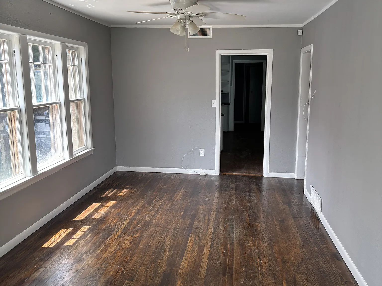 2 bed, 1250 sqft, $1,150 — Photo 2