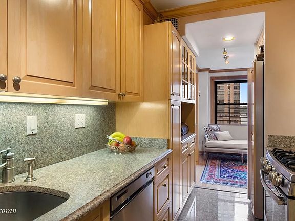 3rd image of 165 W End Ave #8BCD