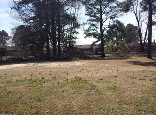 1911 Cedar Point Cir, Elizabeth City, NC 27909