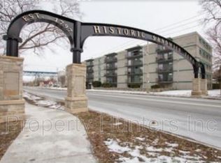 3015 Sandwich St #106, Windsor, ON N9C1A5